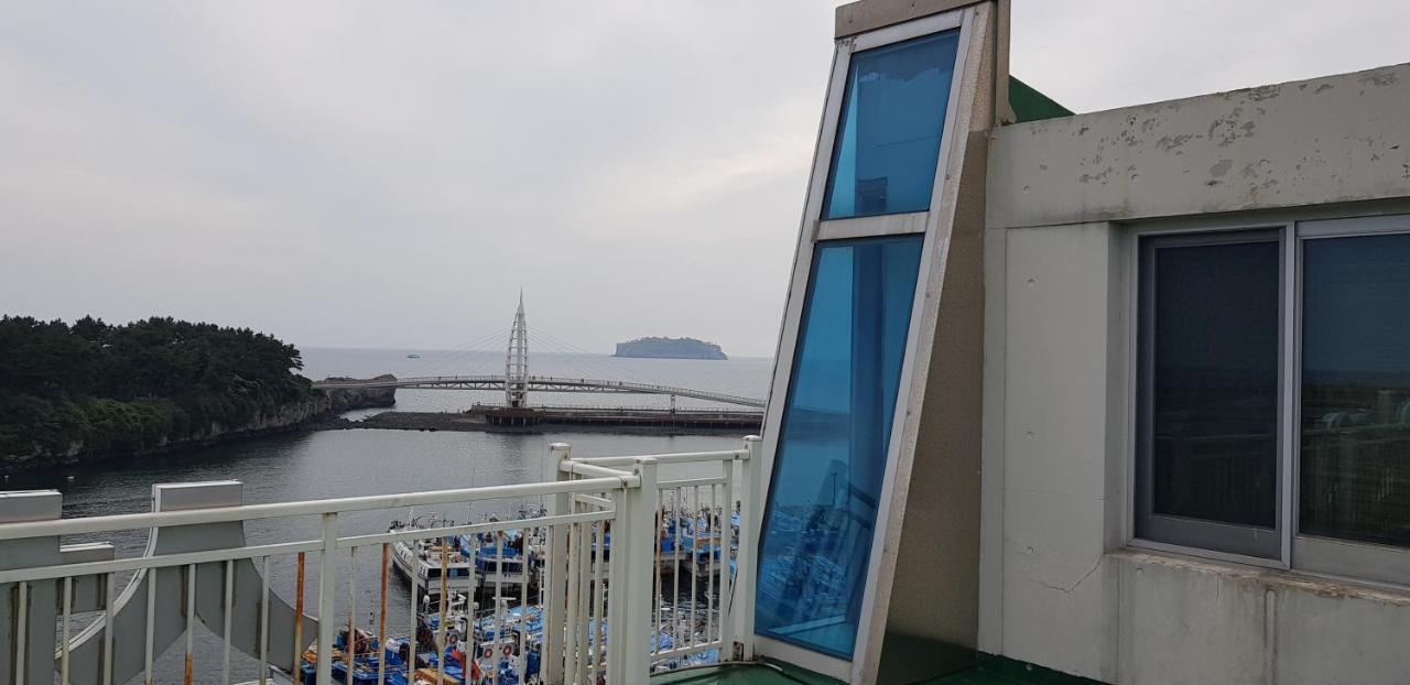 Seom Story Pension Seogwipo Exterior foto